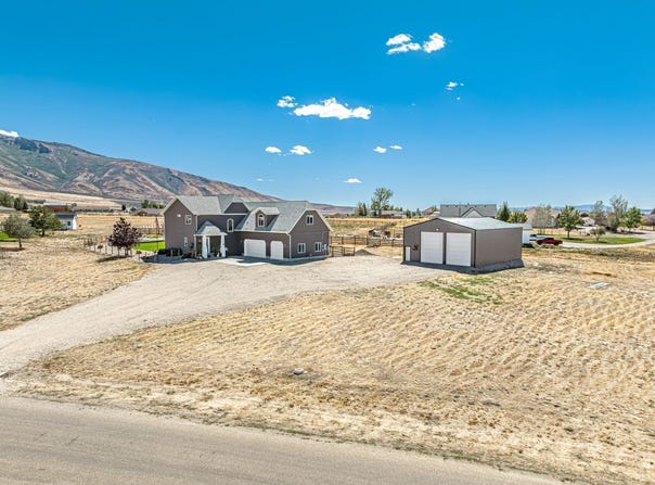 927 Bronco Drive, Spring Creek, NV 89815