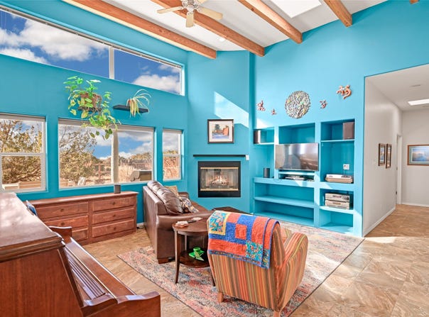 6 Lobo Lane, Santa Fe, NM 87508