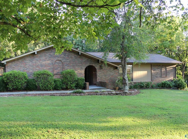51 Spring Valley Trail, Hartselle, AL 35640