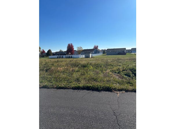192 HARVEST GLENN Drive, DAVIS JUNCTION, IL 61020