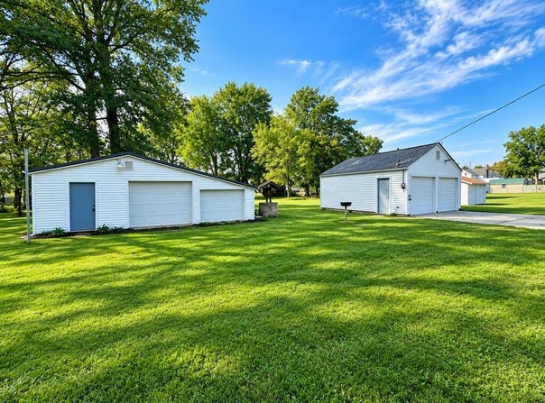 Inez, Bucyrus, OH 44820
