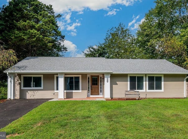 1900 PAGE Court, BOWIE, MD 20716