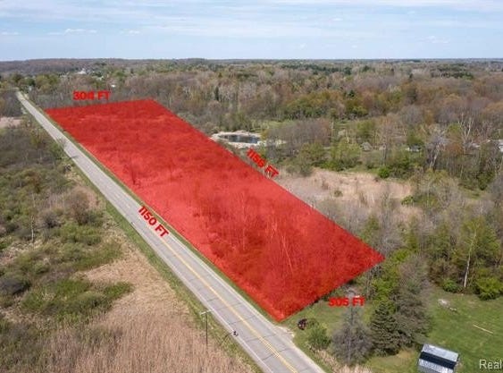 Washburn Road, Lapeer, MI 48464