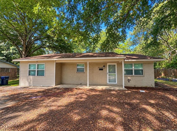 28 Meadowbrook, Conway, AR 72032