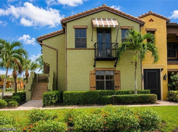 11908 Izarra Way, Fort Myers, FL 33912