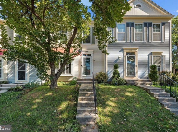 109 CHELSEA CT NE, LEESBURG, VA 20176
