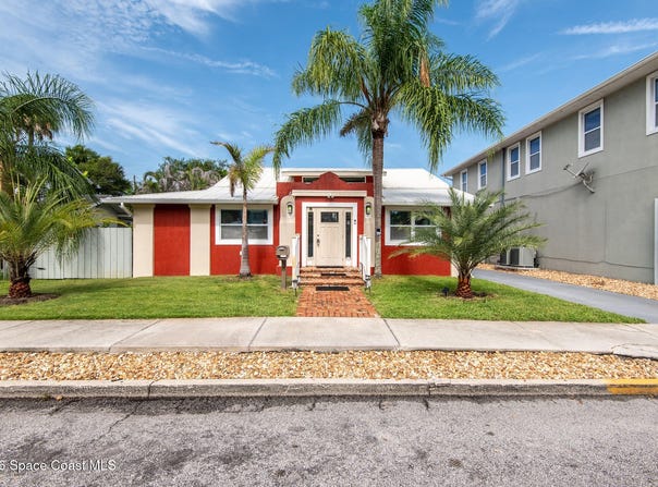 2100 Vernon Place, Melbourne, FL 32901