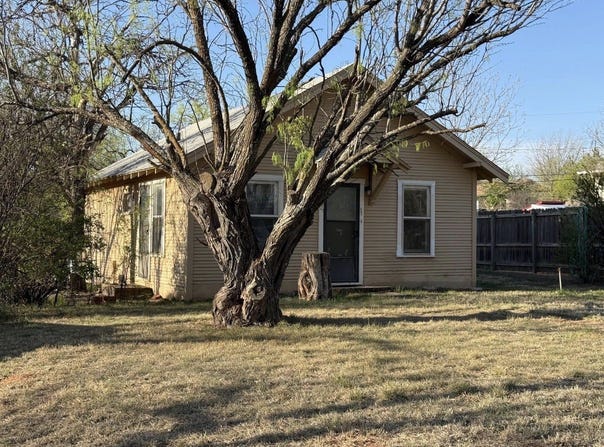 718 E Oliver Street, Stamford, TX 79553