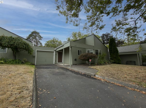 1785 NW ROLLING HILL Dr, Beaverton, OR 97006