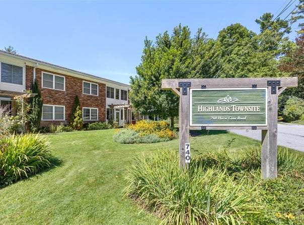 740 Horse Cove Road, Highlands, NC 28741