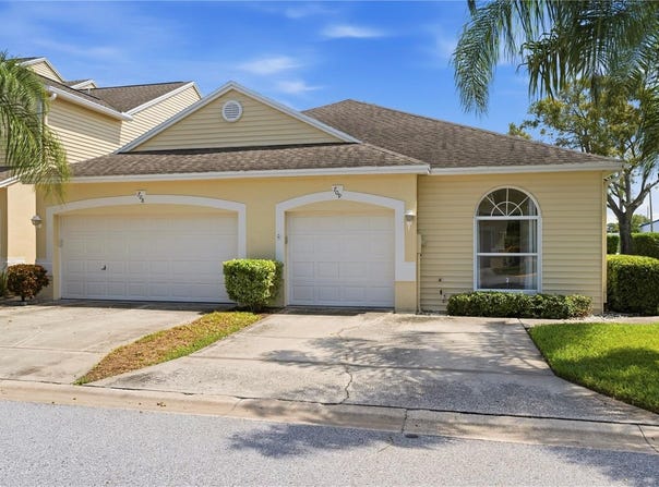 1050 STARKEY Road, LARGO, FL 33771