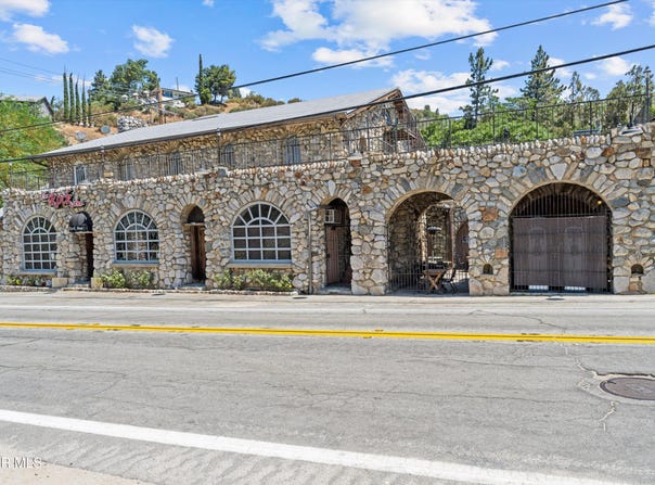 17539 Elizabeth Lake Road, Lake Hughes, CA 93532