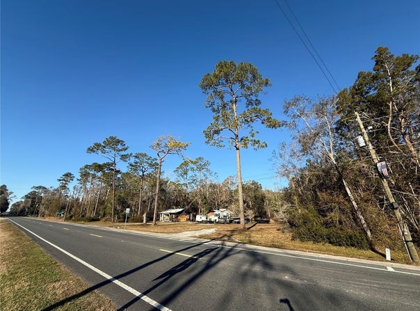 71 SE STATE ROAD 24, BRONSON, FL 32621