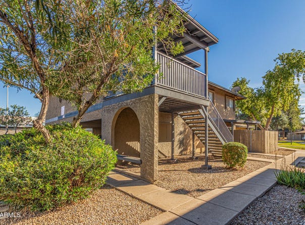 286 W Palomino Drive, Chandler, AZ 85225