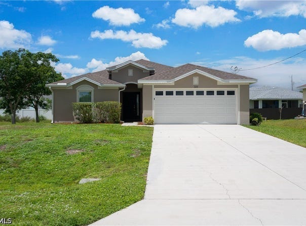 1220 NW 36th Place, Cape Coral, FL 33993