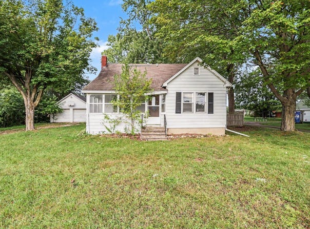 7902 Lovers Lane, Portage, MI 49002