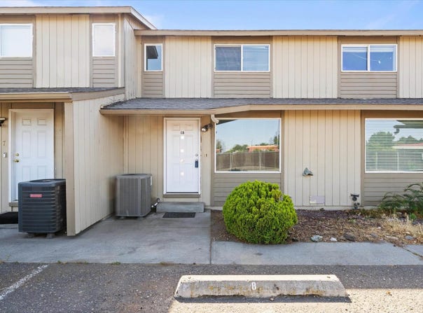 2313 W Sylvester St, Pasco, WA 99301