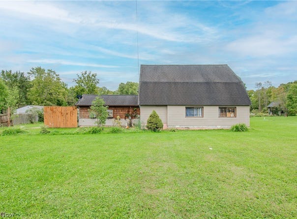 7176 Hankee Road, Garrettsville, OH 44231