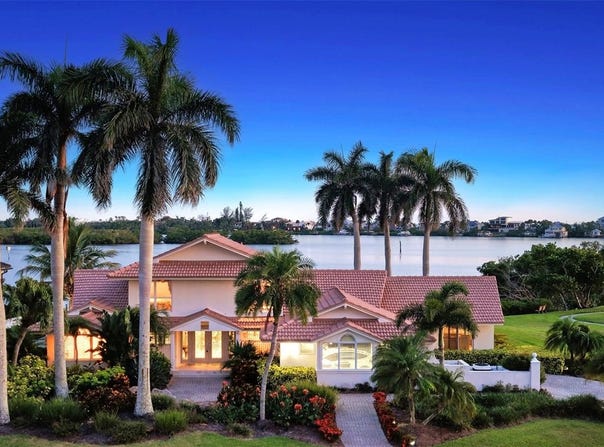 321 LOOKOUT POINT Drive, OSPREY, FL 34229
