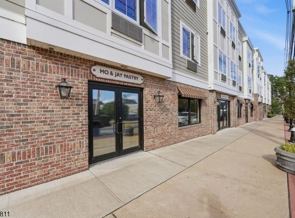 44 Main St, Little Falls Twp., NJ 07424-1571