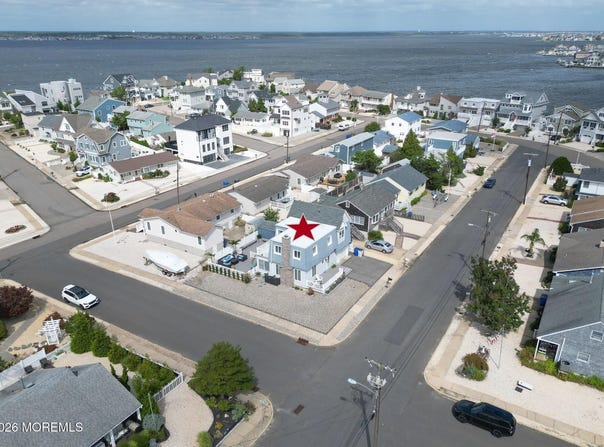 417 Coral Gables Drive, Lavallette, NJ 08735