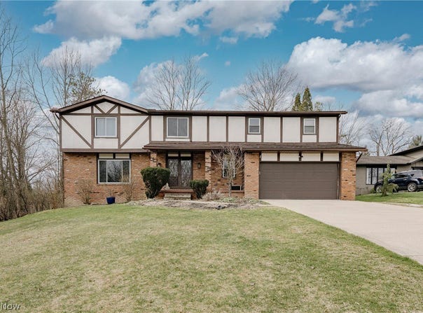 5875 Deepwood Trail, Solon, OH 44139