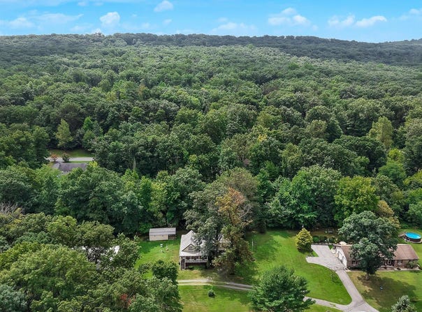 6 E RYELAND Lane, ROBESONIA, PA 19551