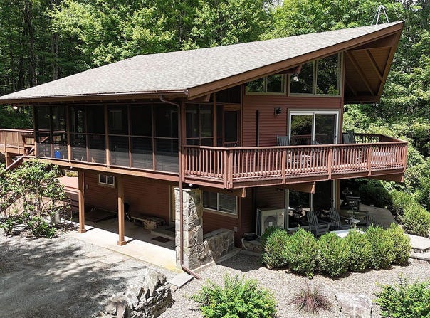361 Stalker Road, Equinunk, PA 18417