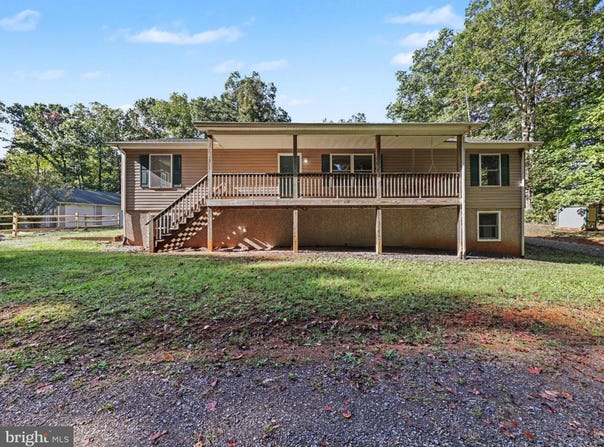 28494 CONSTITUTION Highway, RHOADESVILLE, VA 22542