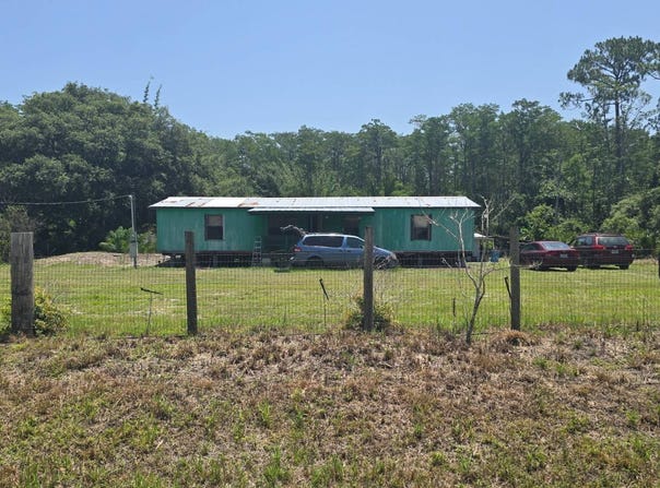 135 Starlight Rd., Crescent City, FL 32112