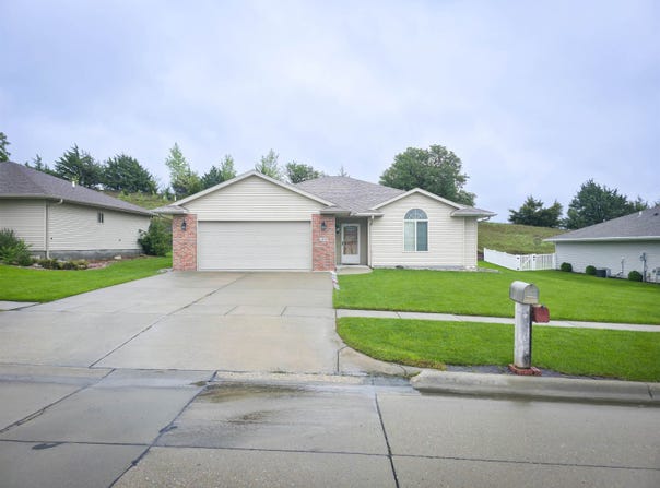 508 N 34th St, Norfolk, NE 68701