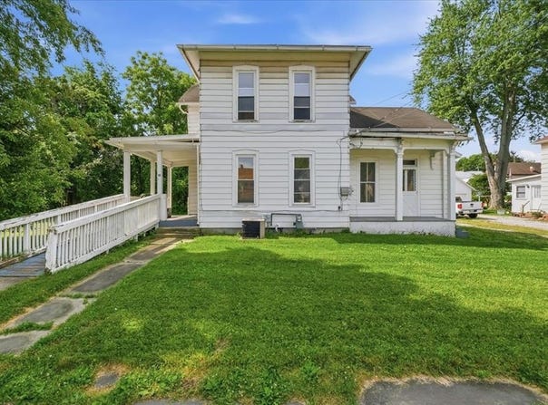 12 Marvin ave, Shelby, OH 44875