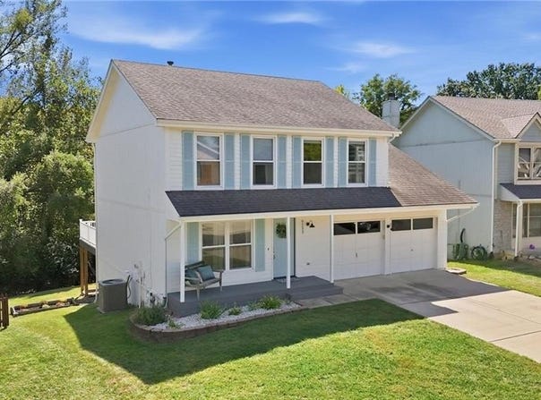 6122 N Coventry Avenue, Kansas City, MO 64151