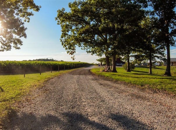 100 Longfall Road, Clarkson, KY 42726