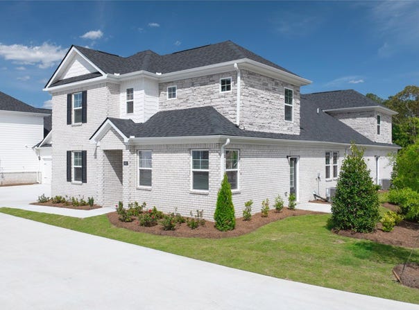 522 SILVER MOON Drive, Loganville, GA 30052