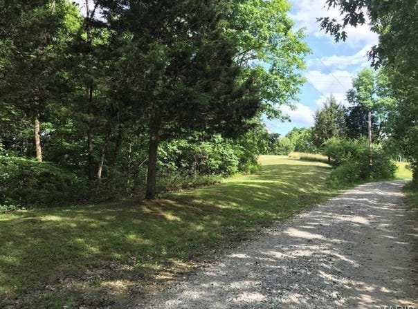2 Hennessey Lane, Pacific, MO 63069
