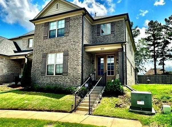 10131 STERLING RIDGE Dr, Cordova, TN 38018