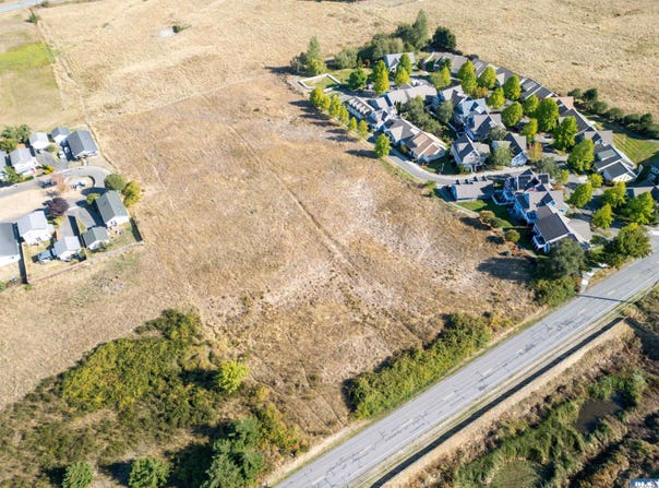 9999 Miller Rd, Sequim, WA 98382