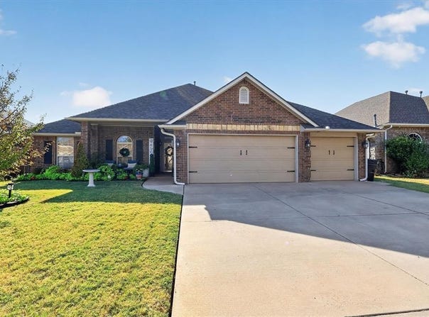 1809 Mead Lane, Moore, OK 73170