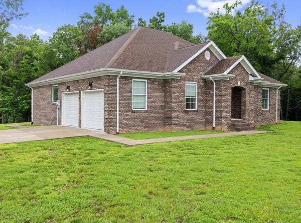 840 Otter Lake Loop, Hanson, KY 42413