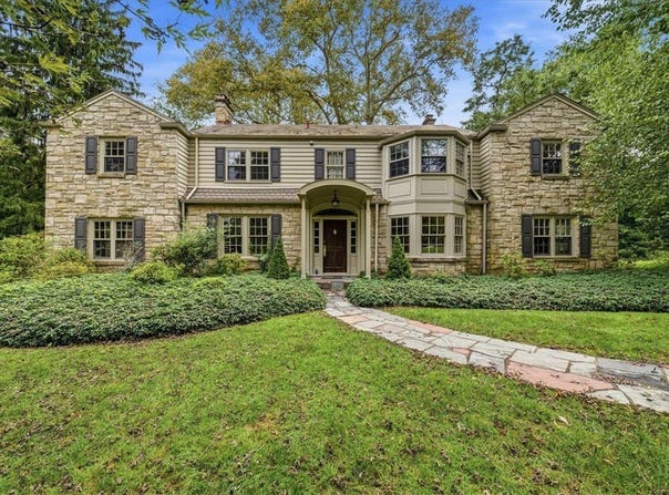 4448 Mount Royal Blvd, Hampton, PA 15101