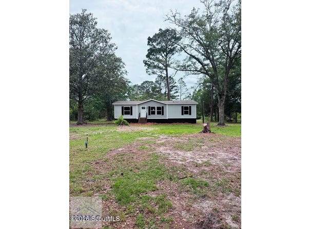 235 Gibson Circle, Hortense, GA 31543