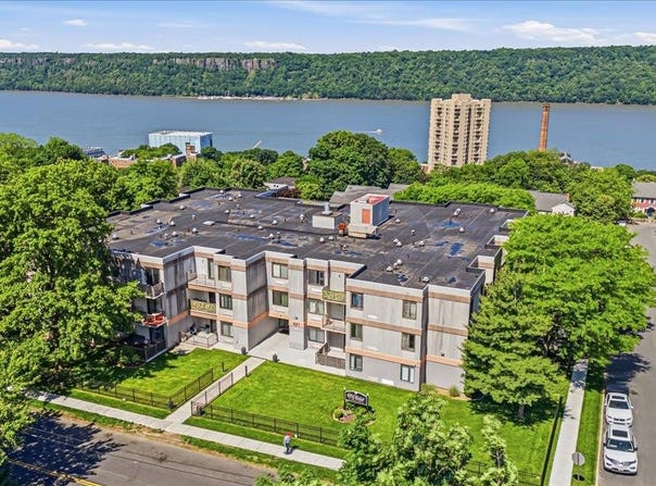 421 N Broadway, Yonkers, NY 10701