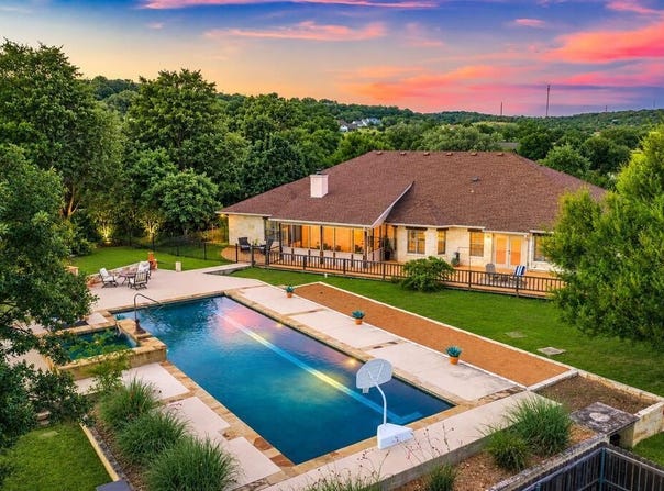 140 Oakhampton Trail, Ingram, TX 78025