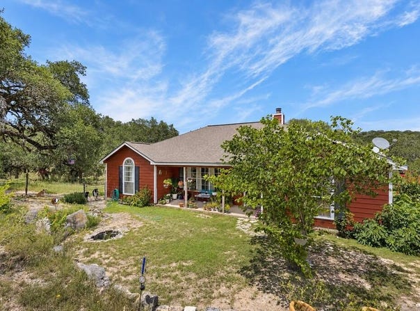 126 Madrone Ridge, Comfort, TX 78013