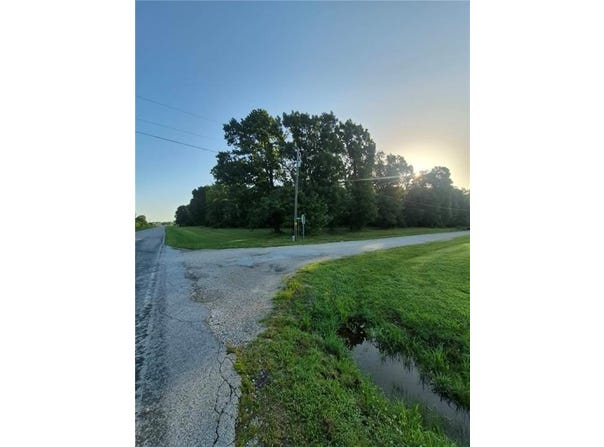 899 E Dade 4 Road, MO 65635