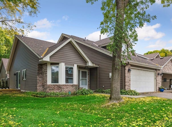 18512 Lime Tree Court, Minnetonka, MN 55345