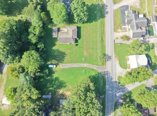 Mayfield Hwy, Benton, KY 42025