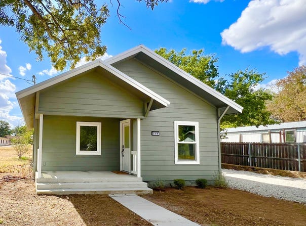 206 Vine Street, Bangs, TX 76823