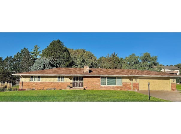 1108 E H, Ogallala, NE 69153